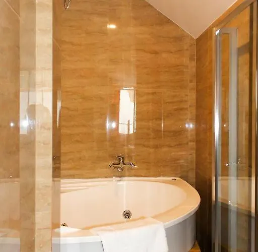 Hotel Suites